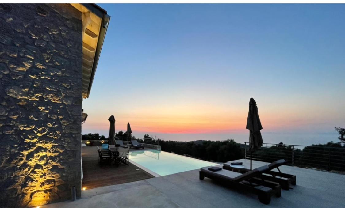 Tsakmakis Luxury- Panoramic Sea View - Lefkada Villa Tsoukaladhes