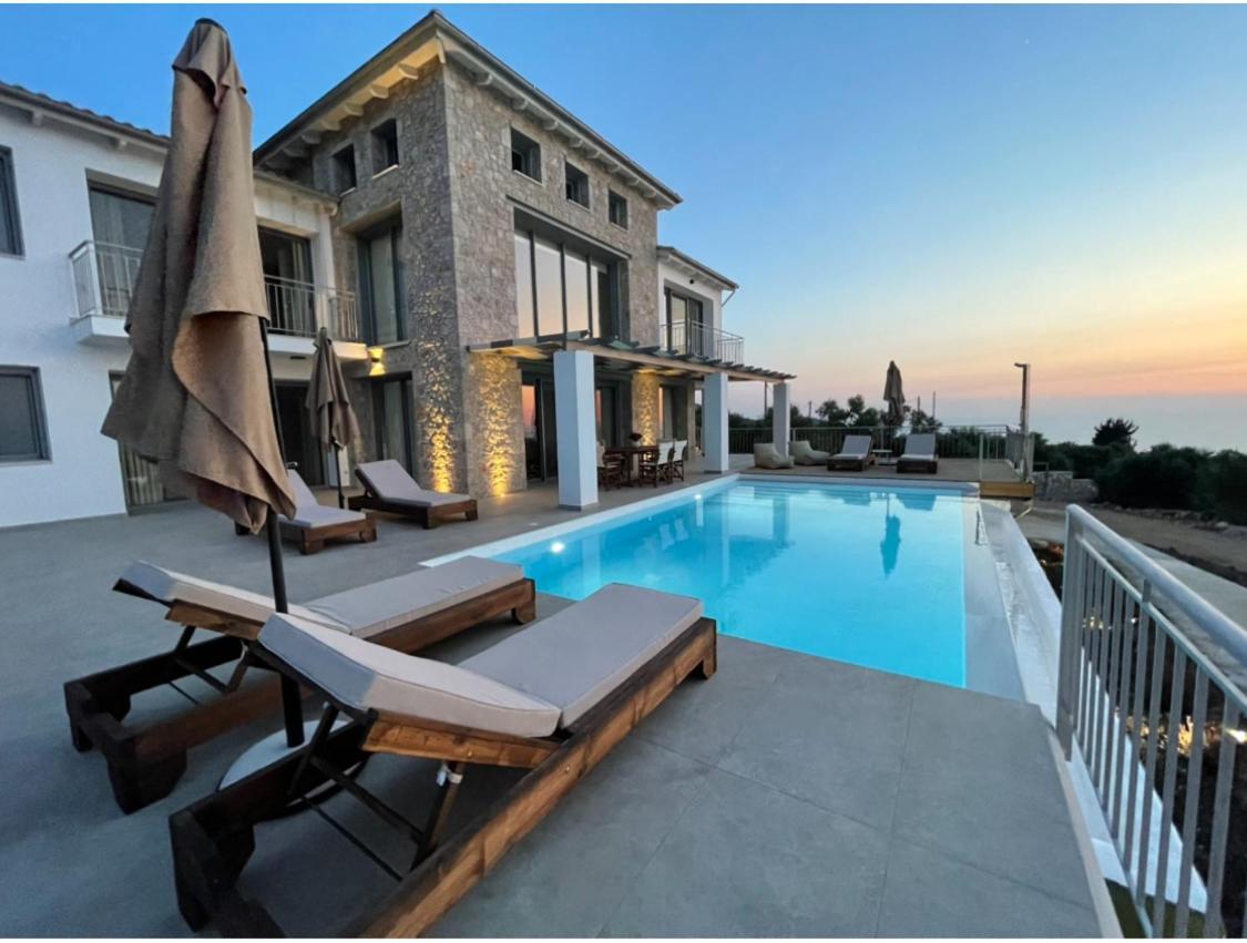 Tsakmakis Luxury- Panoramic Sea View - Lefkada Villa Tsoukaladhes